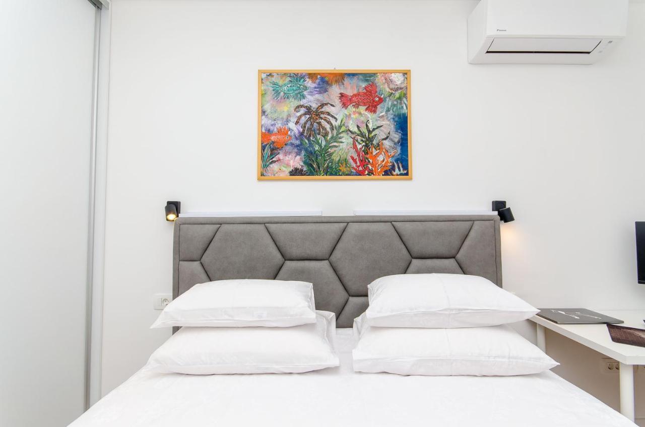 Modern Living Airy Appartement