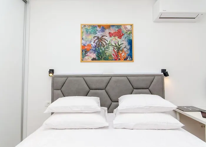 Modern Living Apartment Airy